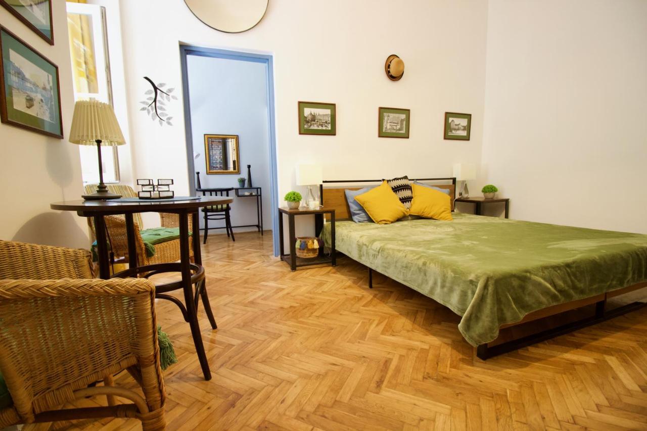 Downtown Lair Lägenhet Budapest Exteriör bild